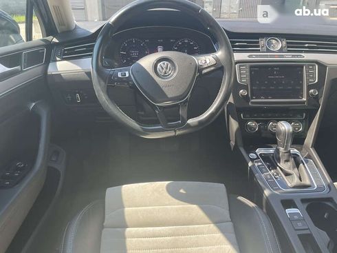 Volkswagen Passat 2016 - фото 19