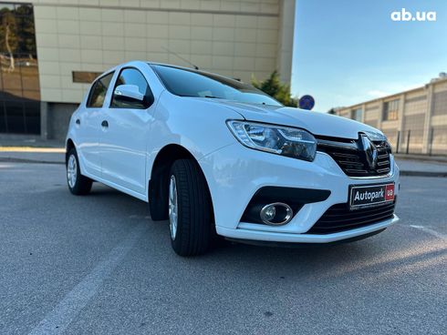 Renault Sandero 2021 белый - фото 11