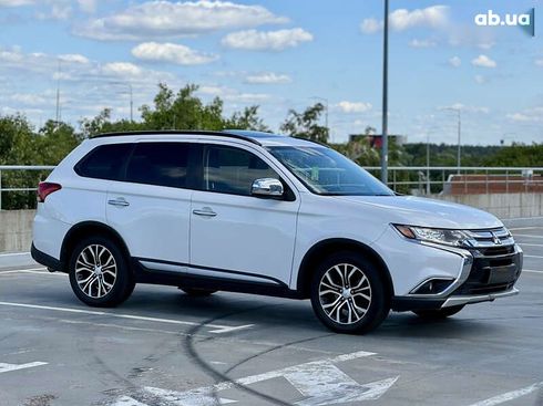 Mitsubishi Outlander 2015 - фото 5