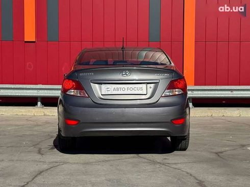 Hyundai Accent 2014 - фото 7