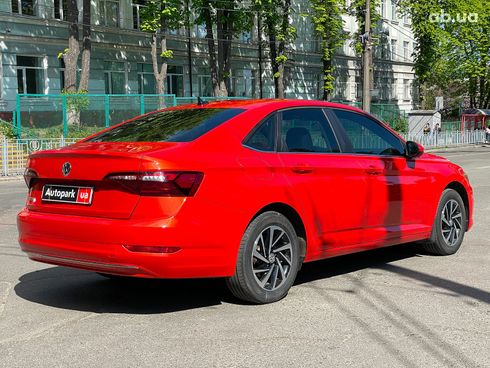 Volkswagen Jetta 2020 оранжевый - фото 9