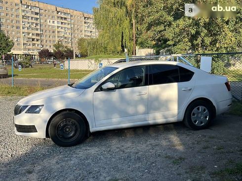 Skoda Octavia 2019 - фото 5