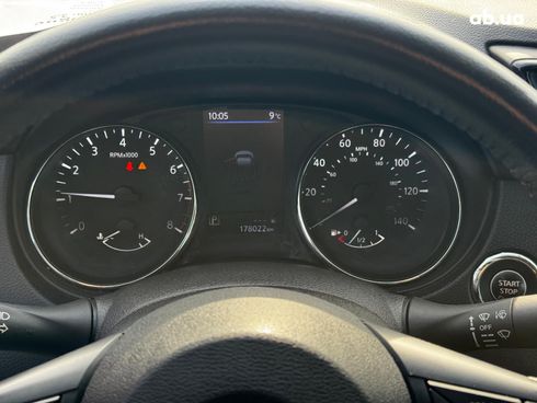 Nissan Rogue 2017 белый - фото 15