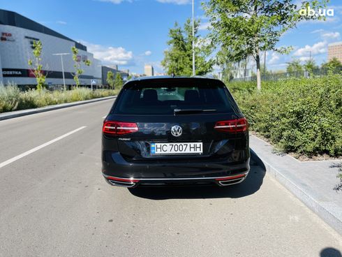 Volkswagen Passat Variant 2018 черный - фото 8