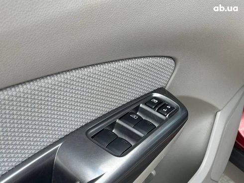 Subaru Forester 2012 красный - фото 13