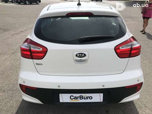 Kia Rio 2016 - фото 10