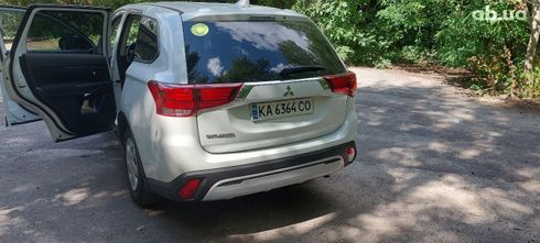 Mitsubishi Outlander 2020 белый - фото 2