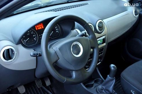 Dacia Sandero 2011 - фото 15
