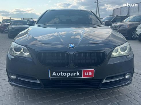 BMW 5 серия 2015 серый - фото 2