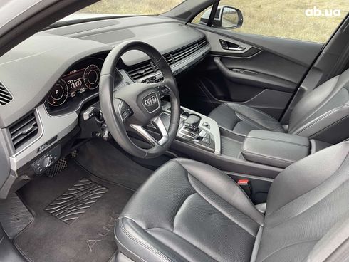 Audi Q7 2018 белый - фото 7