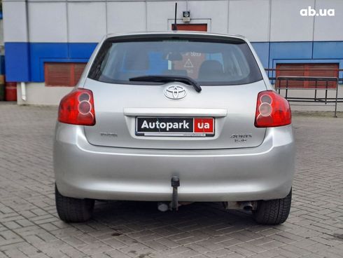 Toyota Auris 2007 серый - фото 4