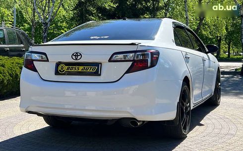 Toyota Camry 2013 - фото 7