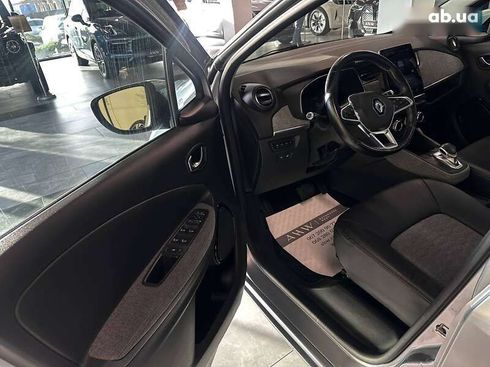 Renault Zoe 2020 - фото 17