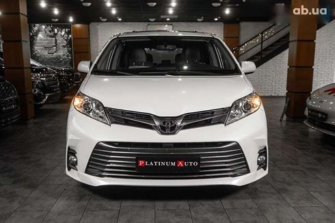 Toyota Sienna 2020 - фото 2