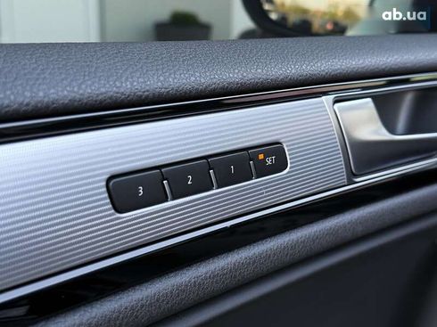 Volkswagen Touareg 2016 - фото 27