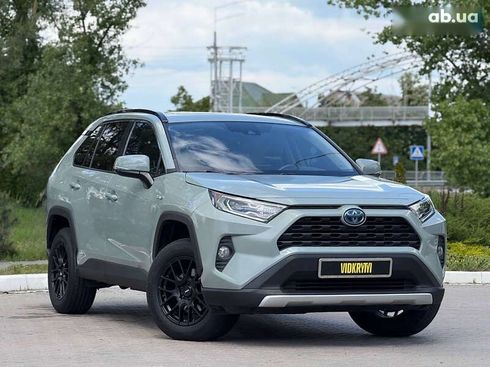 Toyota RAV4 2019 - фото 5