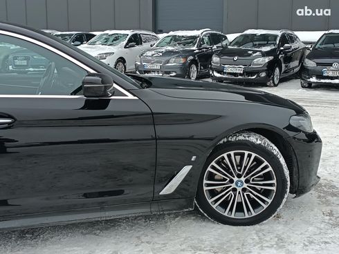 BMW 5 серия 2017 черный - фото 16