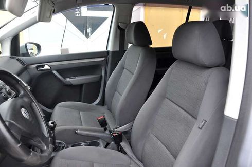 Volkswagen Touran 2010 - фото 16