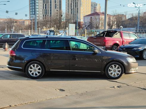 Volkswagen Passat 2011 коричневый - фото 10