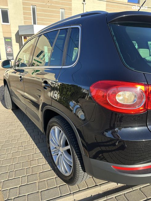 Volkswagen Tiguan 2009 черный - фото 5
