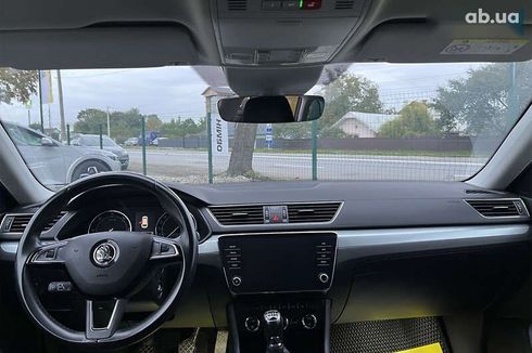 Skoda Superb 2019 - фото 22