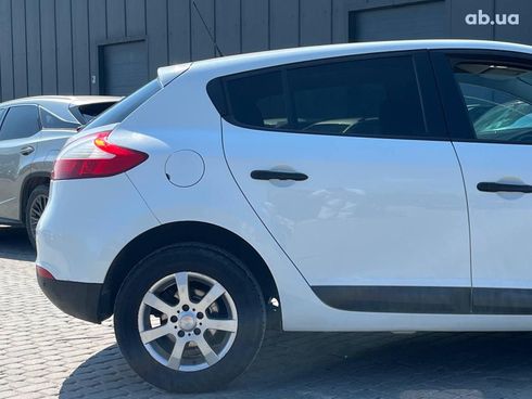 Renault Megane 2013 белый - фото 6