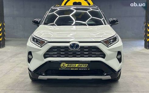Toyota RAV4 2020 - фото 2