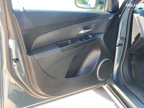 Chevrolet Cruze 2011 серый - фото 70