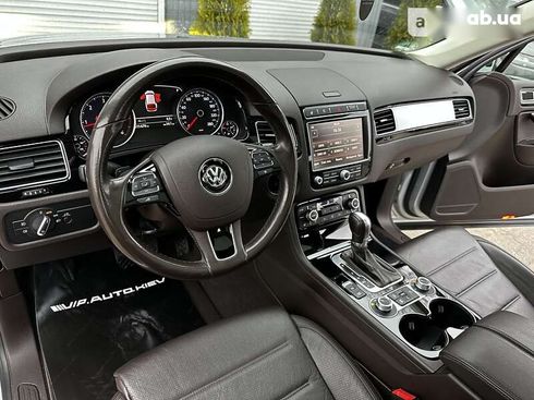 Volkswagen Touareg 2017 - фото 18