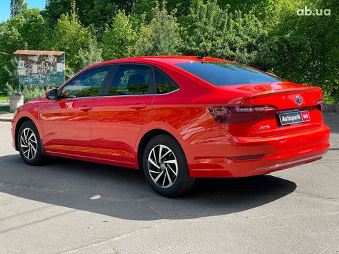 Volkswagen Jetta 2020 оранжевый - фото 13
