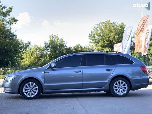 Skoda Superb 2011 - фото 10