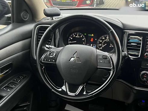 Volkswagen Touran 2011 - фото 9