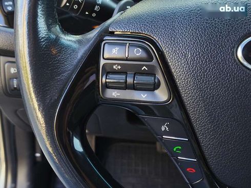 Kia Cee'd 2016 - фото 21