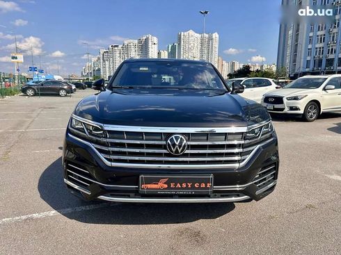 Volkswagen Touareg 2022 - фото 11