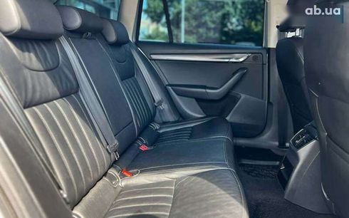 Skoda Octavia 2019 - фото 22