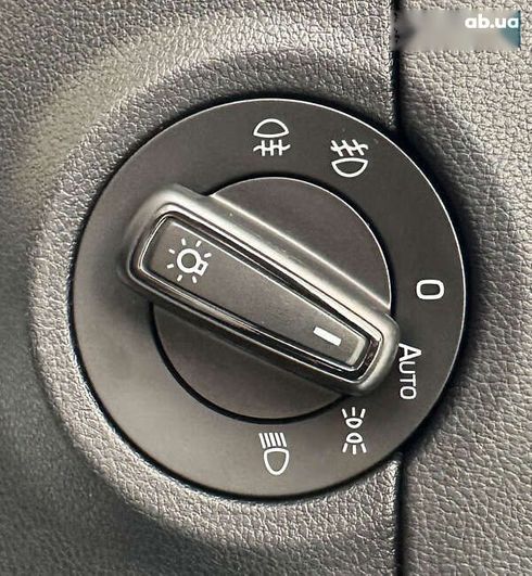 Skoda Octavia 2017 - фото 9