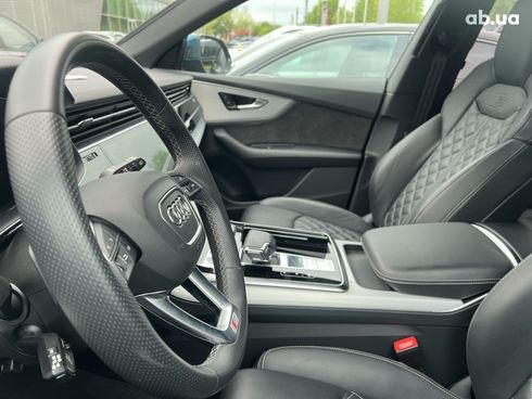 Audi Q8 2021 - фото 17