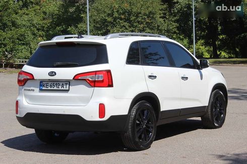 Kia Sorento 2013 - фото 15