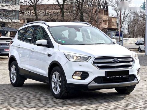 Ford Kuga 2019 - фото 4