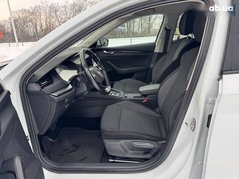 Skoda Octavia 2020 - фото 24