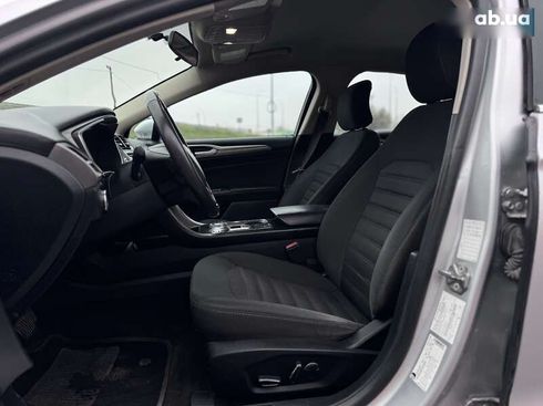 Ford Fusion 2017 - фото 30
