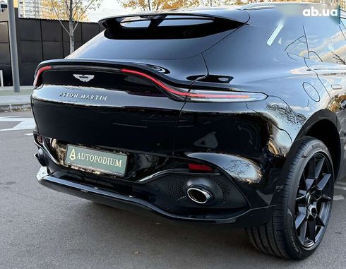Aston Martin DBX 2023 - фото 14