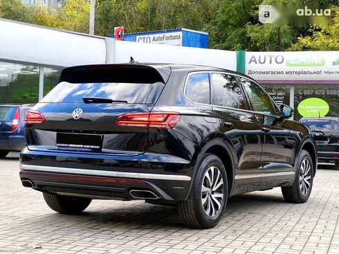 Volkswagen Touareg 2018 - фото 6