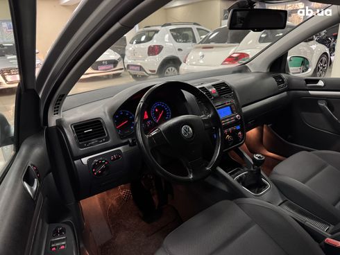 Volkswagen Golf 2006 серый - фото 8