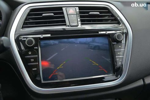 Suzuki SX4 2019 - фото 27