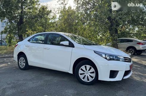 Toyota Corolla 2015 - фото 12