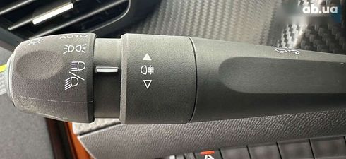 Peugeot e-2008 2020 - фото 16