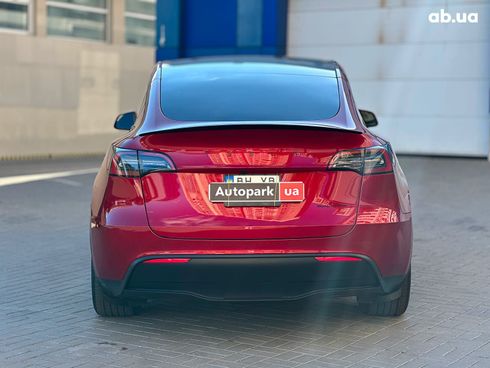 Tesla Model Y 2024 красный - фото 6