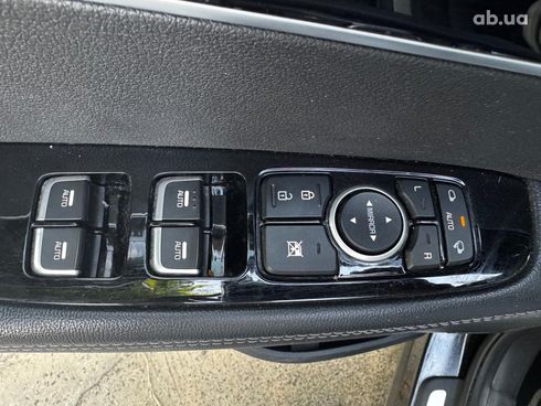 Kia Sorento 2016 черный - фото 24
