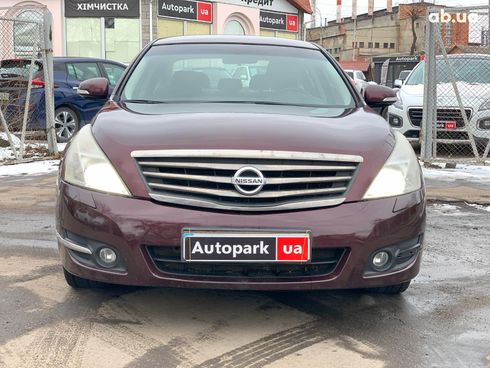 Nissan Teana 2010 красный - фото 2